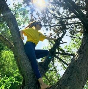 Meet your Posher, Esther